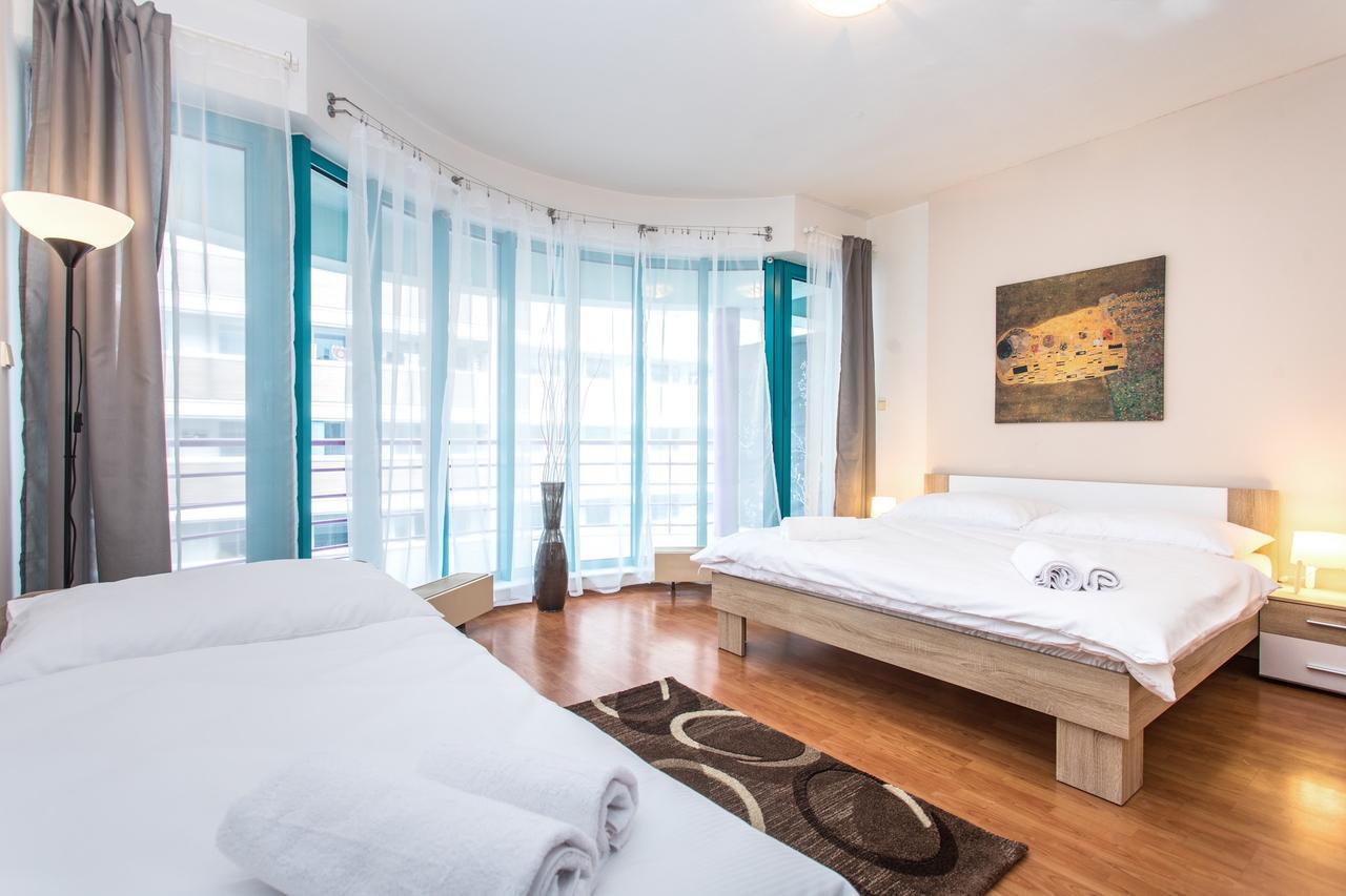 Terrace Hotel Prague Extérieur photo